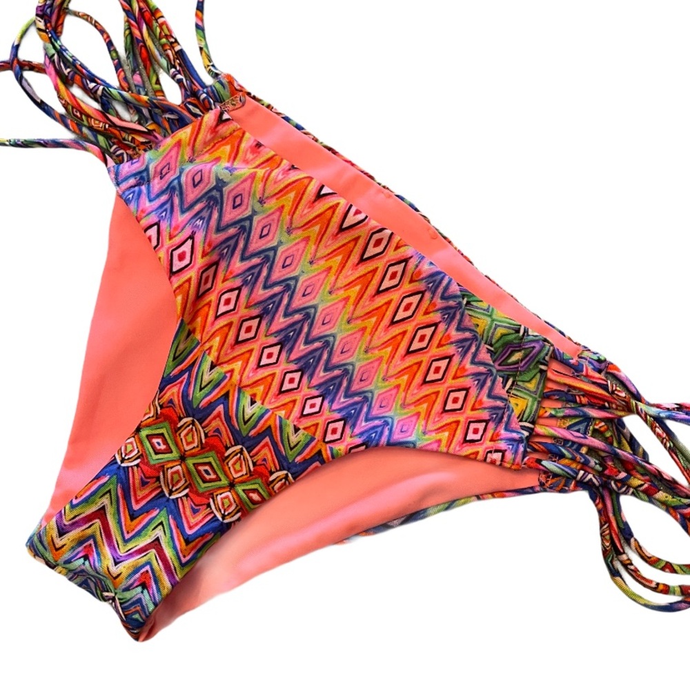 Luli Fama FREE LOVE - HOT BUNS - Bikini Bottom